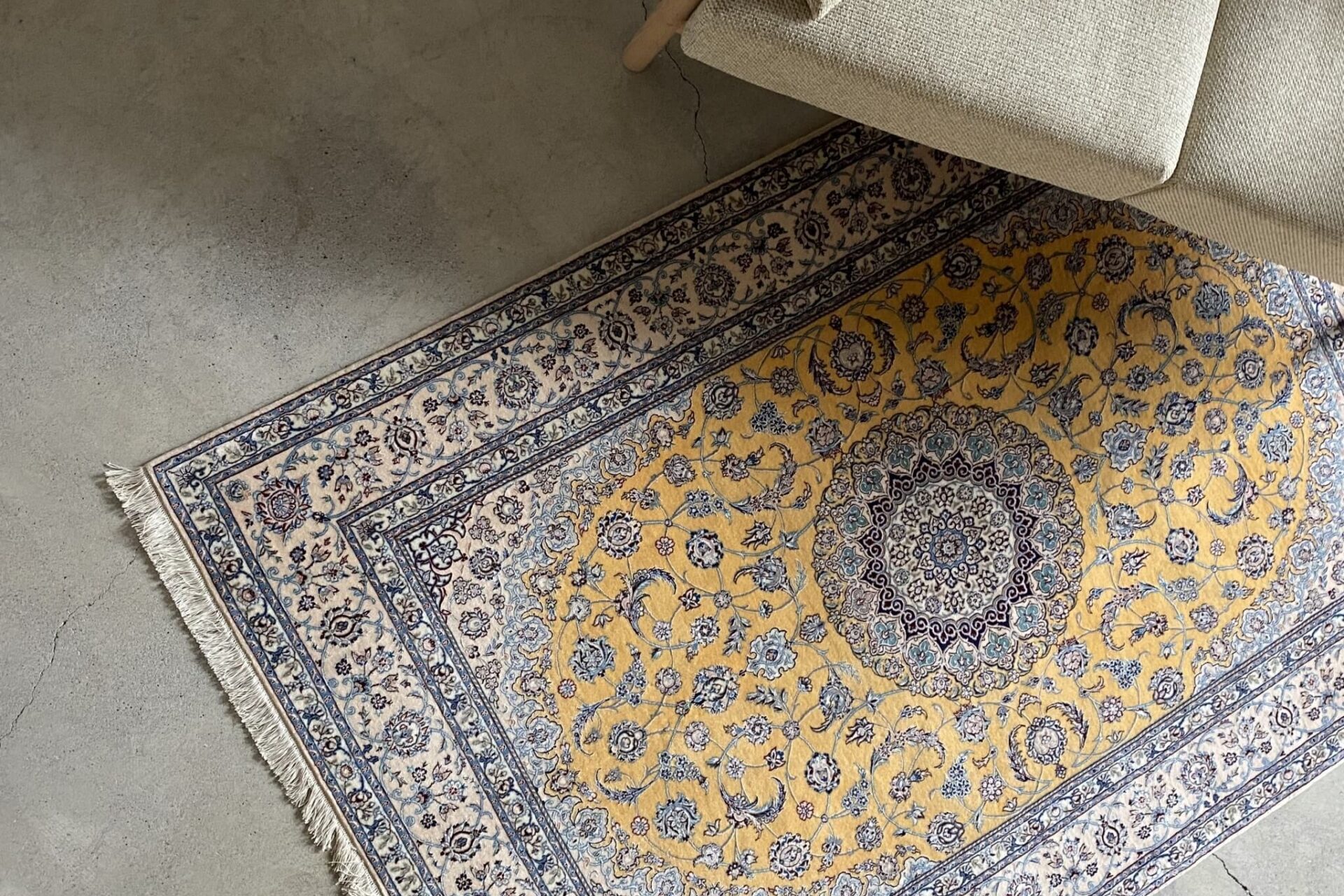 絨毯買取 ギャベ絨毯/ペルシャ絨毯など高級マット/絨毯を高額査定買取  